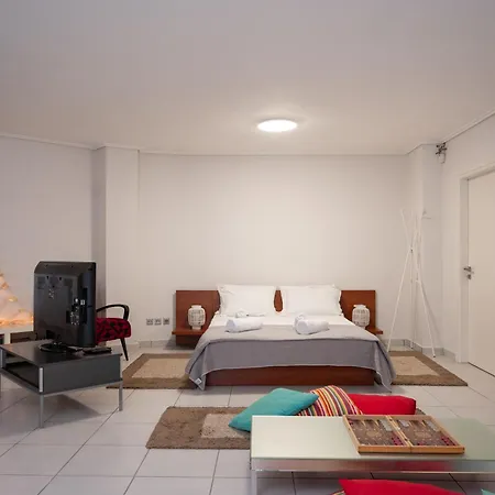 3 Palm Villa Chalkís
