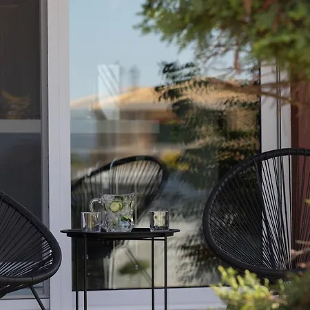 3 Palm Villa Chalkís
