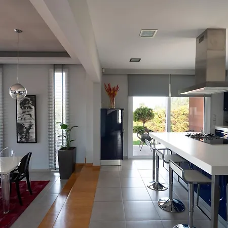 3 Palm Villa