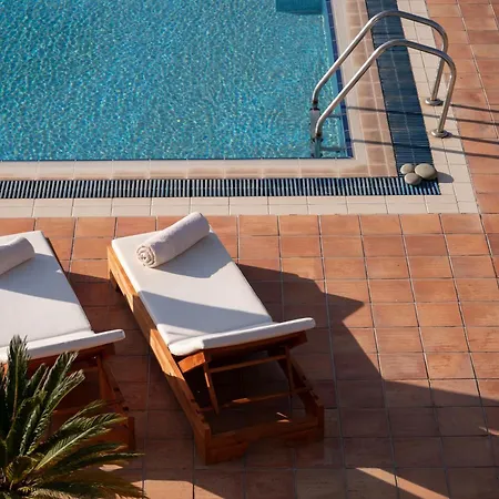 3 Palm Villa Chalkís