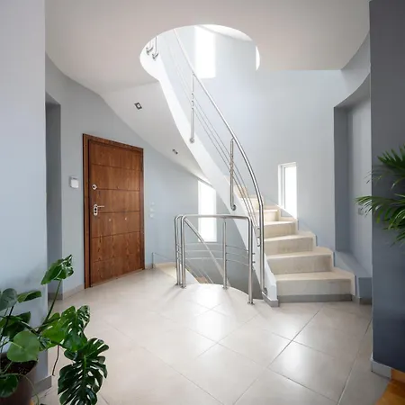 3 Palm Villa וילה Chalkís