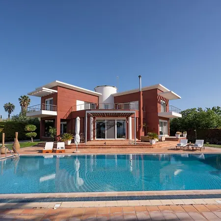 3 Palm Villa וילה *