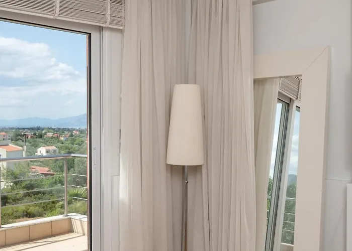 Villa 3 Palm Chalkida